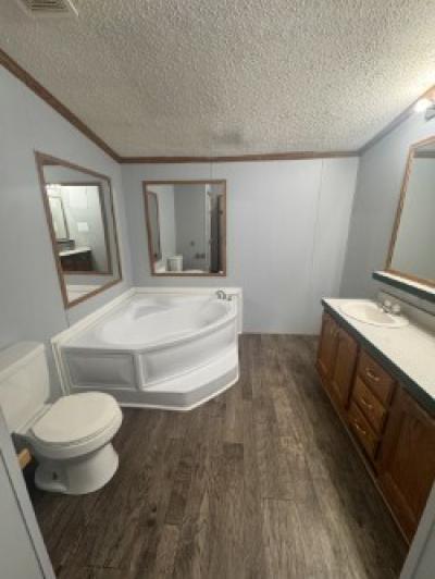 Mobile Home at 3053 Windham Hills Blvd Jackson, MI 49201