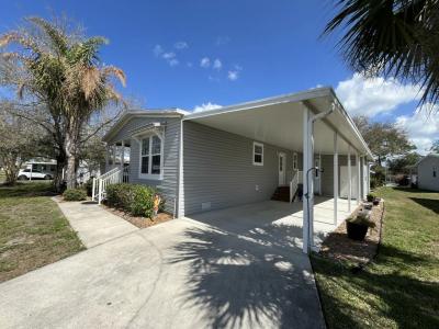 Photo 2 of 18 of home located at 174 Crossways Drive Leesburg, FL 34788