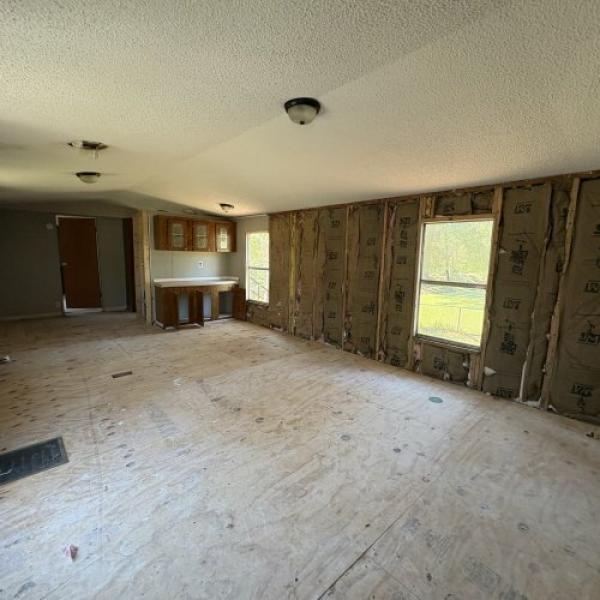 1995 Pioneer Mobile Home For Sale