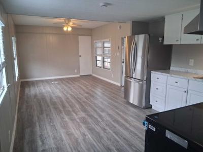Photo 4 of 8 of home located at 7403 46th Avenue North Saint Petersburg, FL 33709