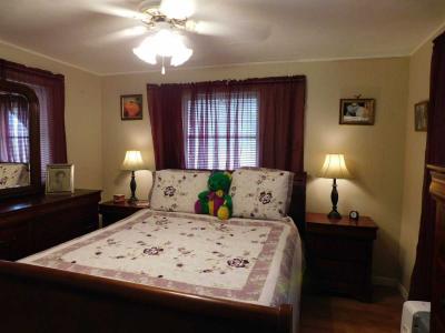 Photo 5 of 22 of home located at 6404 Honolulu Drive, Lot 198 Bradenton, FL 34207