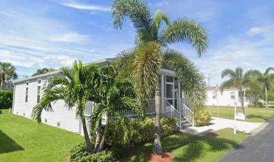 Photo 2 of 66 of home located at 33 Appletree Lane Naples, FL 34112