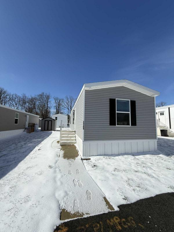 Photo 1 of 2 of home located at 475 Stoystown Road Lot 131 Ea Somerset, PA 15501