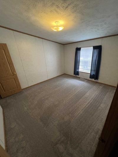 Photo 5 of 8 of home located at 8053 Fairbreeze Dr Severn, MD 21144