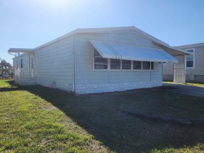 Photo 3 of 31 of home located at 404 Buffalo St West Melbourne, FL 32904