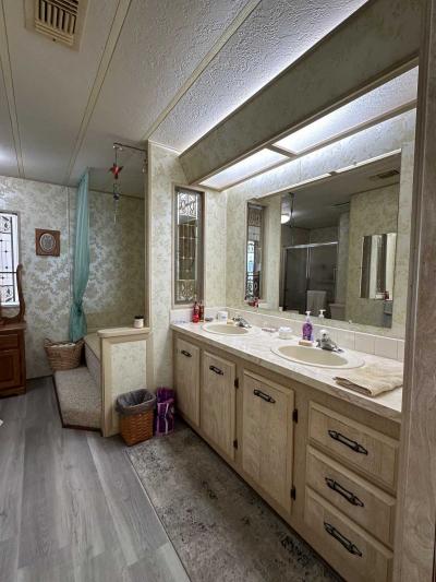 Photo 4 of 21 of home located at 606 Colby St Sebring, FL 33872