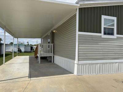 Photo 4 of 29 of home located at 67 Violet Lane Lakeland, FL 33805