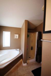 2005 SKYLINE 4 Bedrooms Manufactured Home