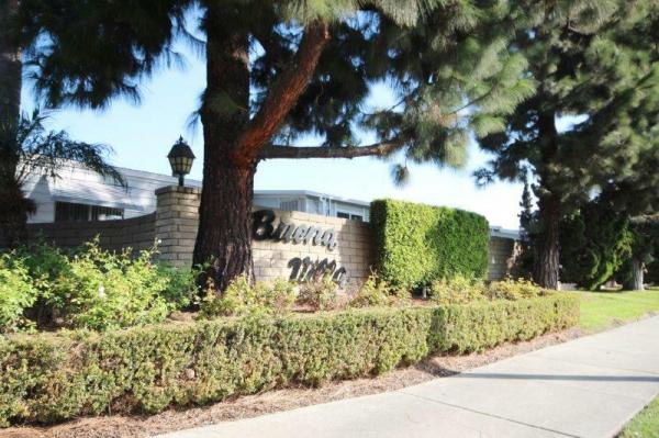 1975 Lincoln Mobile Home