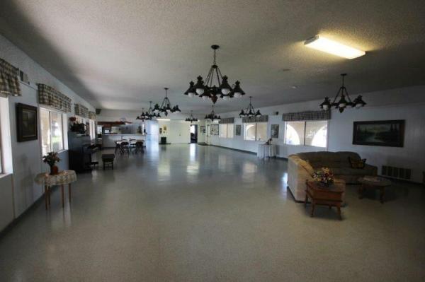 1975 Lincoln Mobile Home