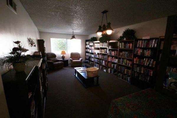 1975 Lincoln Mobile Home