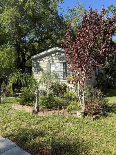 Photo 3 of 36 of home located at 4518 Sundown Lane Tampa, FL 33610