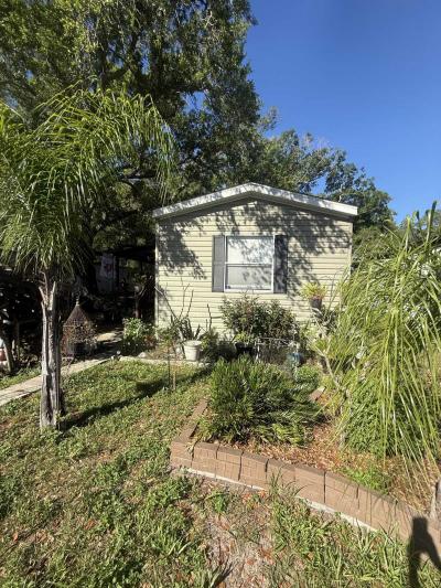 Photo 4 of 36 of home located at 4518 Sundown Lane Tampa, FL 33610