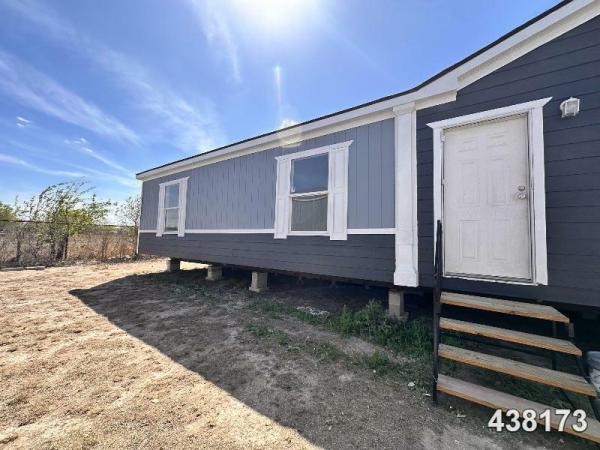 2018 OAK CREEK Mobile Home For Sale