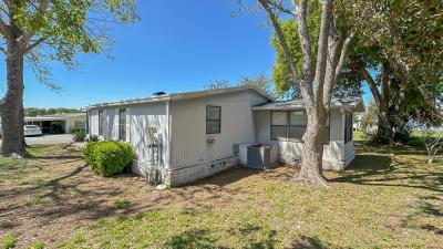 Photo 3 of 18 of home located at 805 Stadler St Lady Lake, FL 32159