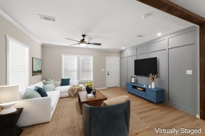 Photo 4 of 18 of home located at 479 Sheehan Way Lady Lake, FL 32159