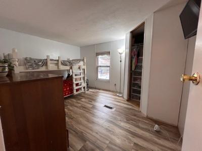 Photo 2 of 15 of home located at 4927 Eisenhower Dr Hudsonville, MI 49426