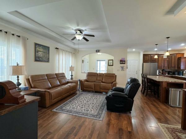 Skyline Jefferson Park Manufactured Home