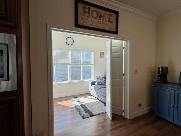 Skyline Jefferson Park Manufactured Home