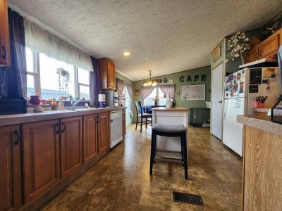 Photo 5 of 15 of home located at 11365 Trailing Oak Miamisburg, OH 45342