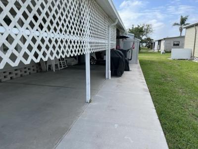 Photo 2 of 20 of home located at 8207 Desoto Drive Ellenton, FL 34222