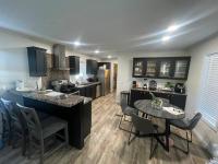 2018 430HH16723B Mobile Home