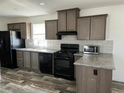 Photo 3 of 5 of home located at 32 Meadowlark Lane Beecher, IL 60401