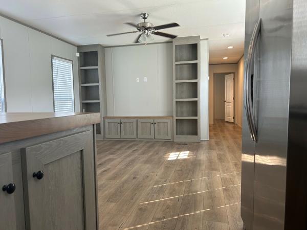 2022 Clayton 31RSV16763JH22 Mobile Home