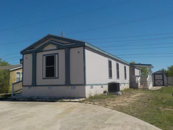 2002 HBOS MFG LP 8018-410 AM Classic Mobile Home