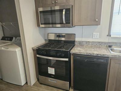 Photo 3 of 14 of home located at 2400 Dogwood St Liberty, MO 64068