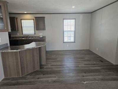 Photo 4 of 14 of home located at 2400 Dogwood St Liberty, MO 64068