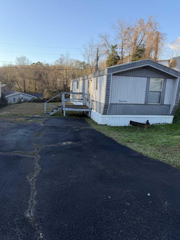 Photo 1 of 2 of home located at 2580 Browder Hollow Rd Lot 59 Lenoir City, TN 37771
