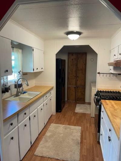 Photo 5 of 13 of home located at 1006 Wisconsin St SE Fort Meade, FL 33841