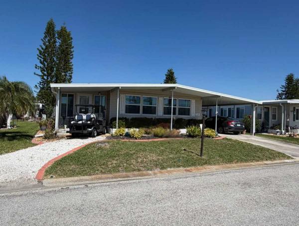 Photo 1 of 2 of home located at 7608 Kings Dr Ellenton, FL 34222