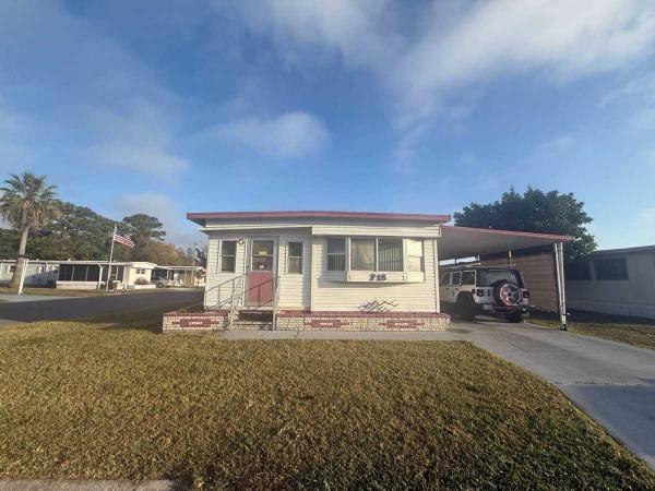 Photo 1 of 2 of home located at 620 57th Ave W, #F18 Bradenton, FL 34207