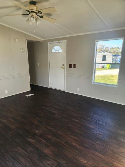 Photo 5 of 8 of home located at 1500 Nc Hwy 101 #15 Havelock, NC 28532