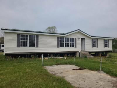 Mobile Home at 298 Zionell Rd Mount Olive, MS 39119