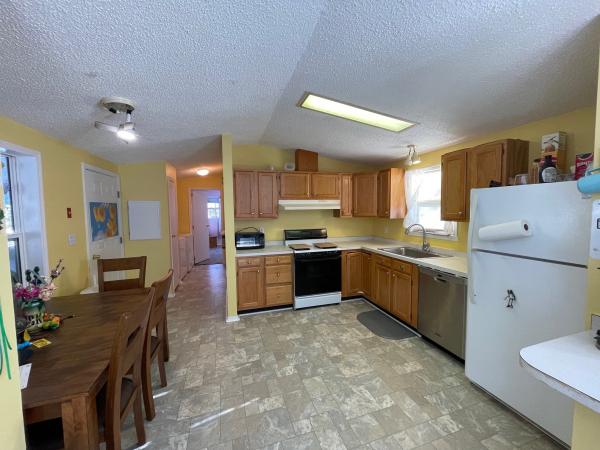 1997 Oxford 66-2-16 Mobile Home