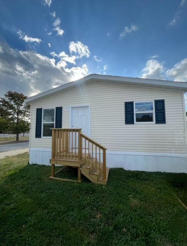 Photo 2 of 2 of home located at 3600 Sheffield Ave Lot 268 Hammond, IN 46327