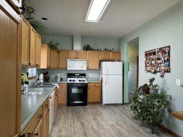 2005 Hi Tech Foxglove Manufactured Home