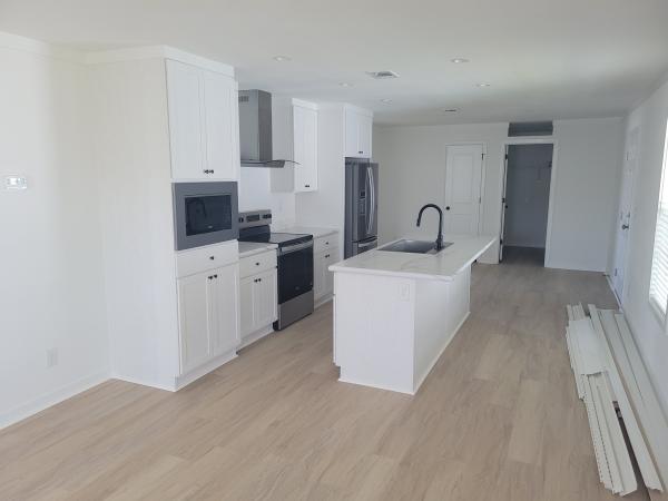 2025 Champion CH2450H22G01 Mobile Home