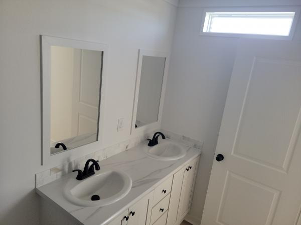 2025 Champion CH2450H22G01 Mobile Home