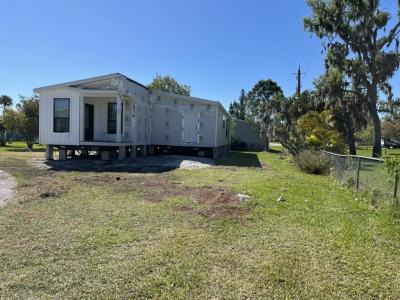 Photo 3 of 3 of home located at 201 Rotterdam Avenue Ellenton, FL 34222