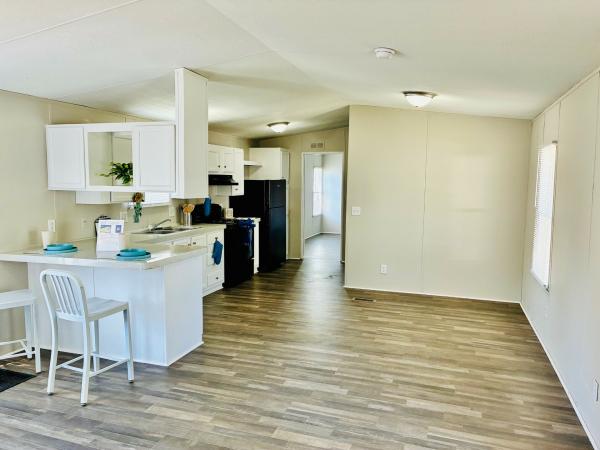 2006 FTWD mobile Home