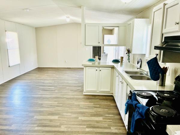 2006 FTWD mobile Home