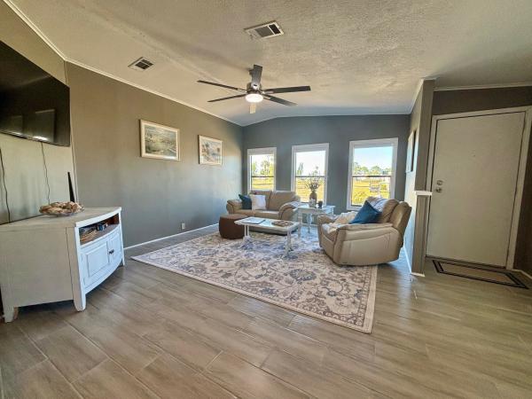 1988 FUQU FH3610483AB Mobile Home