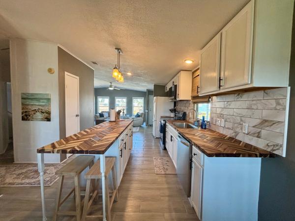 1988 FUQU FH3610483AB Mobile Home