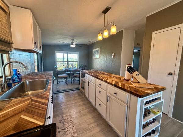 1988 FUQU FH3610483AB Mobile Home