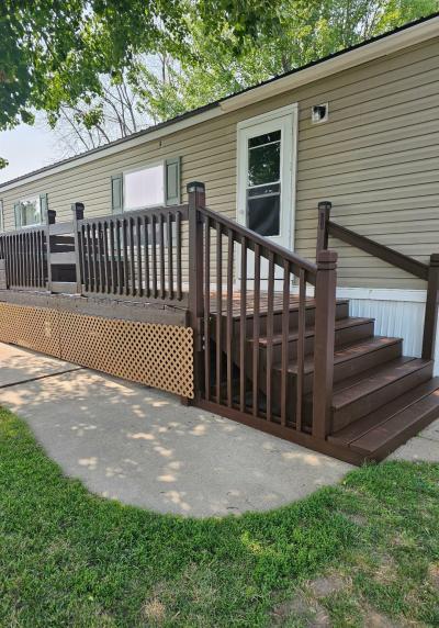 Photo 3 of 31 of home located at 1570 Cherokee Dr Marion, IA 52302