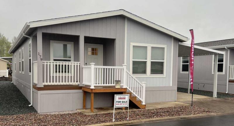 View 3555 S. Pacific Hwy